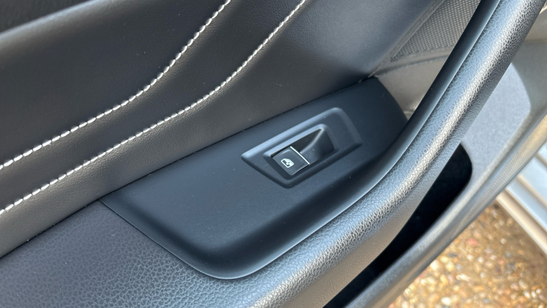 Volkswagen Passat 2.0 TDI EVO SCR R-Line 5dr DSG Diesel Estate